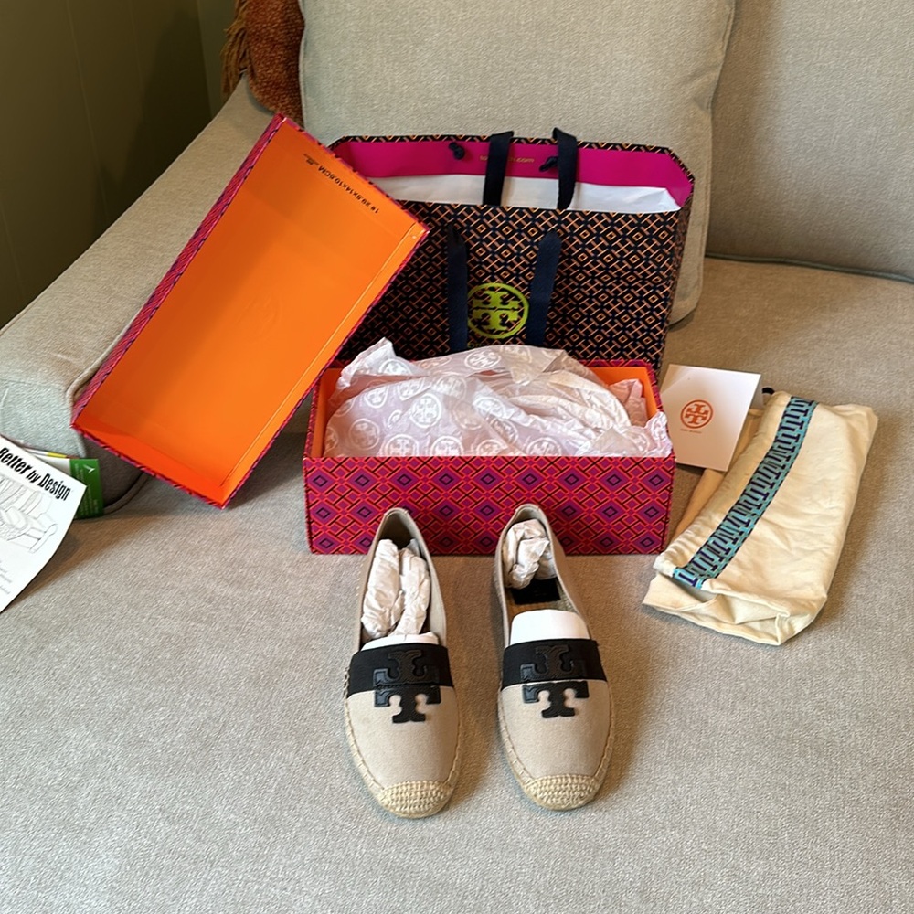 BNWB TORY BURCH size 6 Weston Espadrille (natural and black)